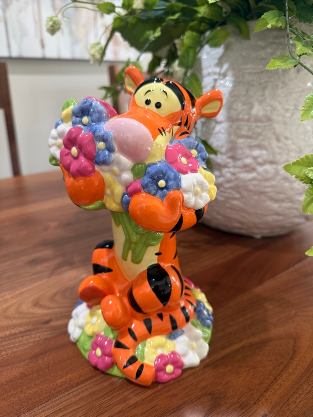 Disney Tigger Holding Flowers Ceramic Piggy Bank NWOT